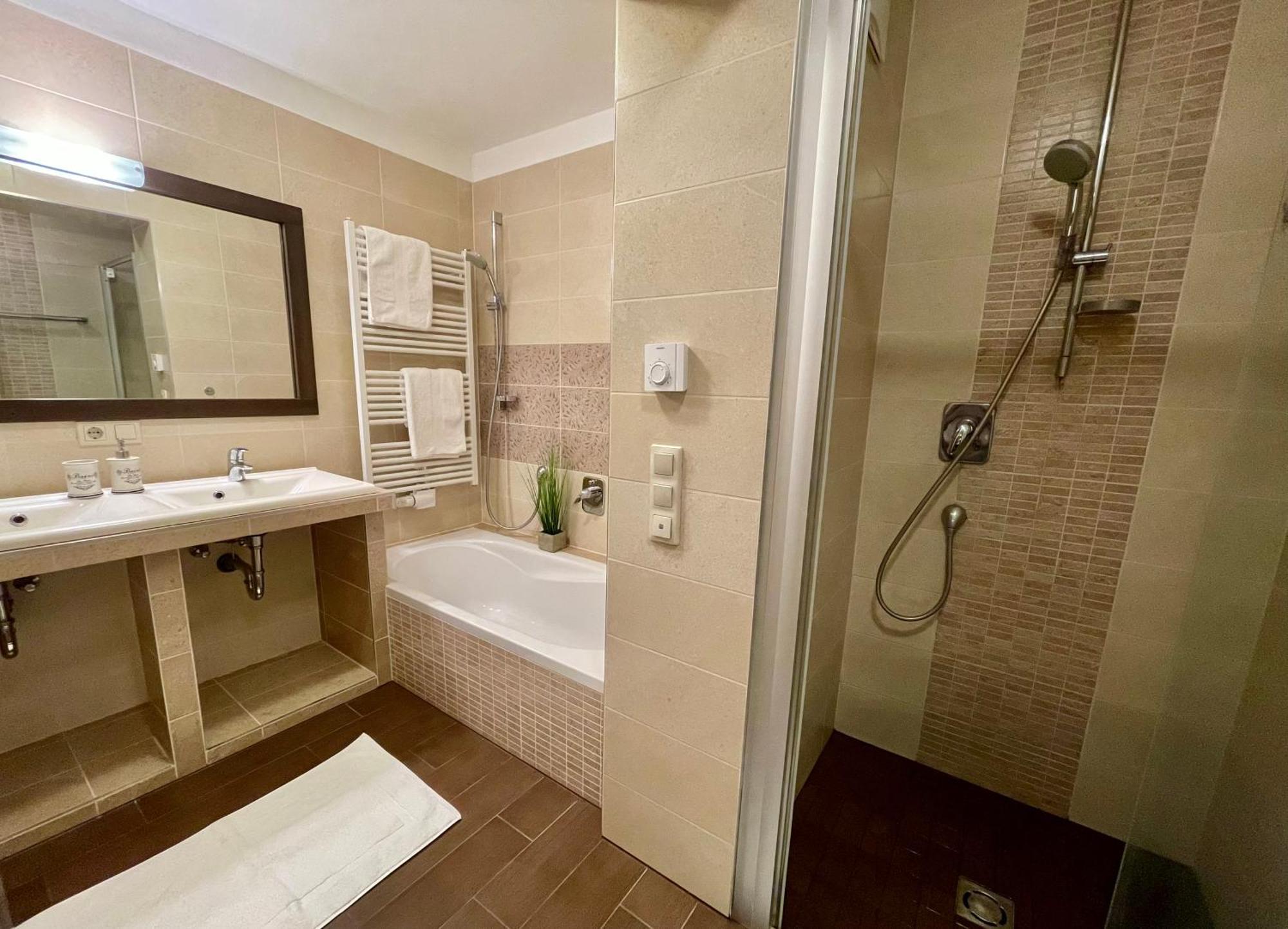 Hotel Alta Vista Neukirchen am Großvenediger 外观 照片